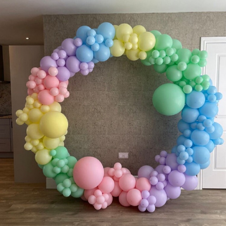 Round Balloon Garland